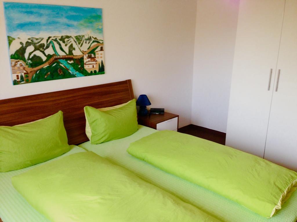 Hotel-Zahringerstube Neuenburg am Rhein Chambre photo