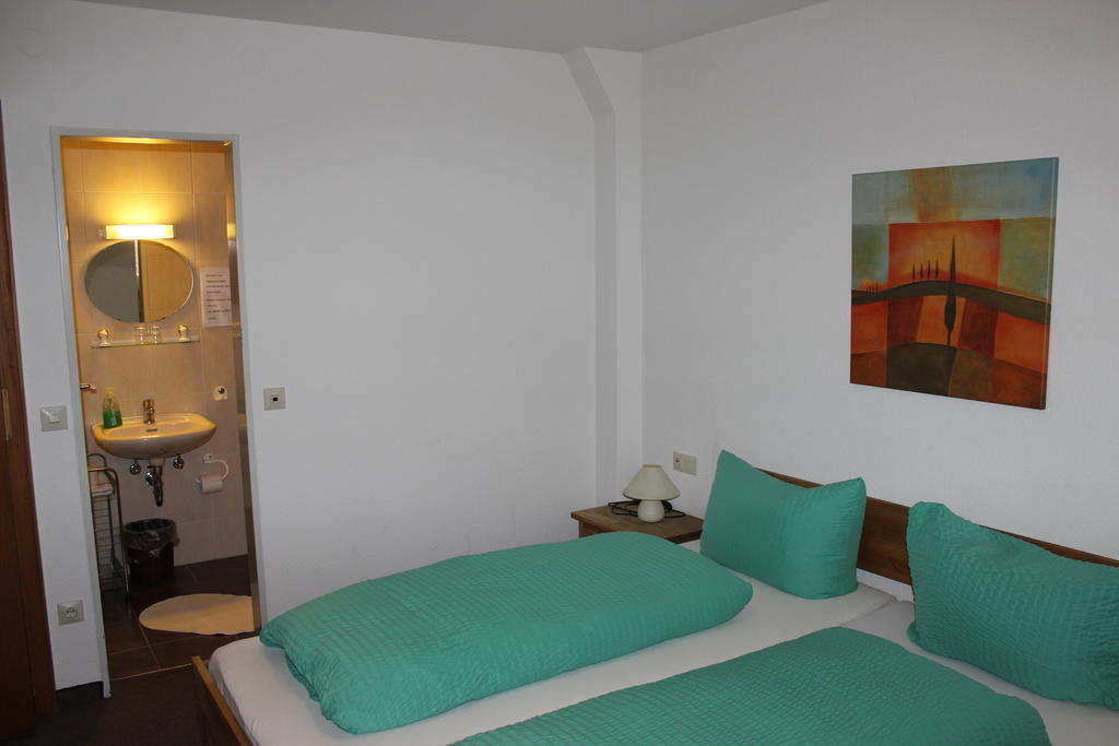 Hotel-Zahringerstube Neuenburg am Rhein Chambre photo